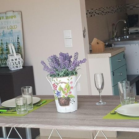 Butterfly Apartment กาลามาตา ภายนอก รูปภาพ