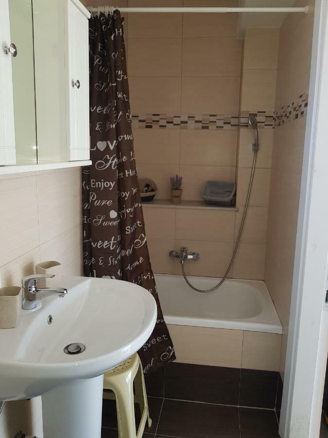 Butterfly Apartment กาลามาตา ภายนอก รูปภาพ